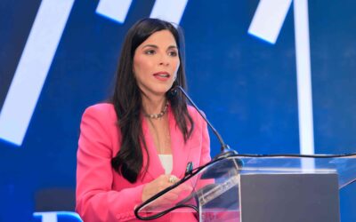 Rainieri planteó un modelo de turismo de lujo responsable basado en desarrollo territorial, sostenibilidad y alianzas público-privadas.