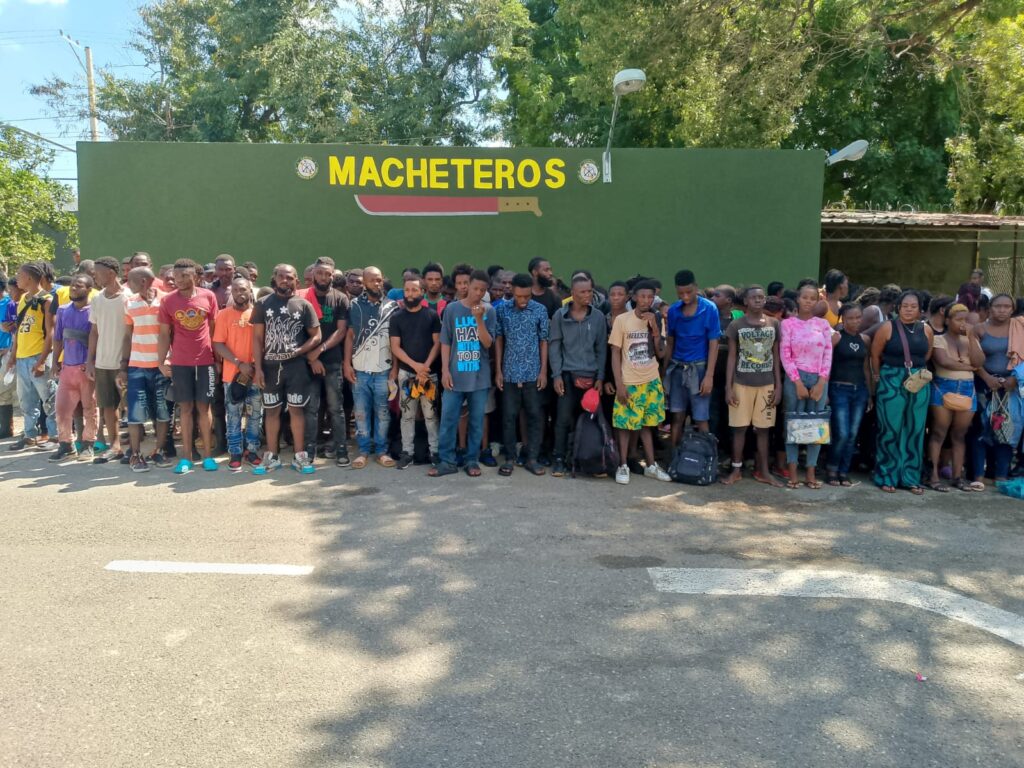 Haitianos indocumentados.