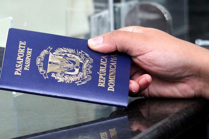 El proceso de personalización del documento, que incluye la incorporación de los datos personales y biométricos del ciudadano, se realiza en las oficinas de la DGP.