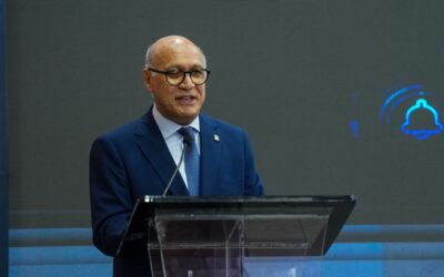 Viro recordó que la mayor parte de los trabajadores dominicanos se encuentran en el sector informal, y que una revisión equilibrada del régimen de cesantía podría contribuir a revertir esa tendencia.