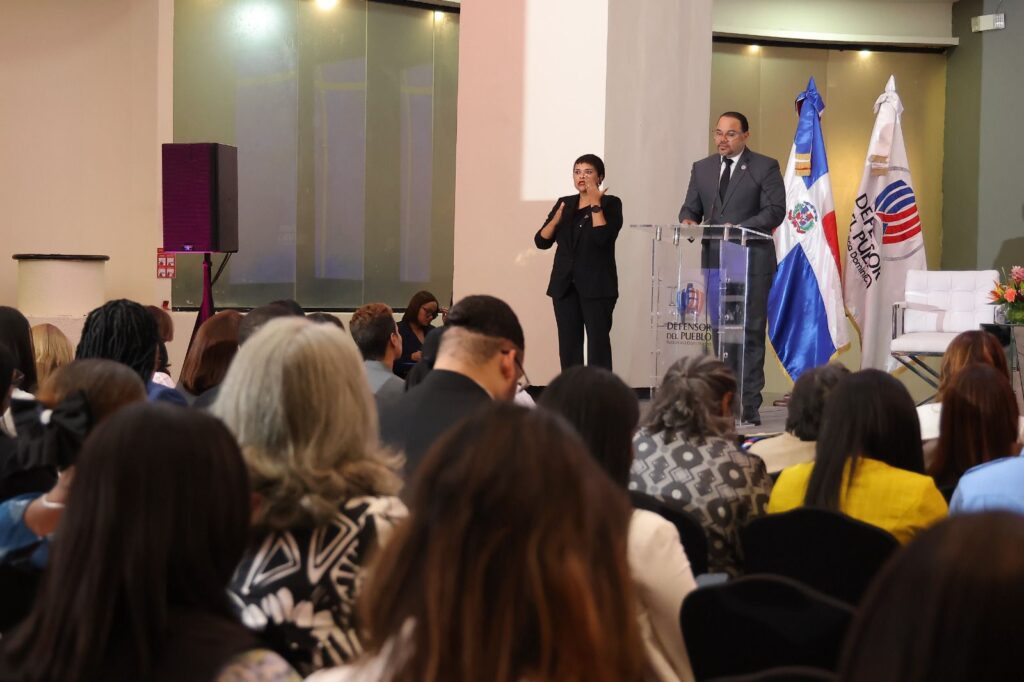 Pablo Ulloa, Defensor del Pueblo.