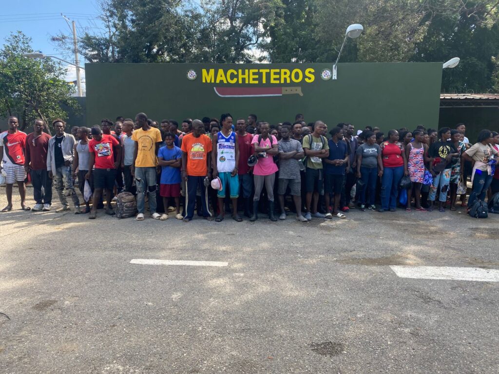 Indocumentados haitianos.