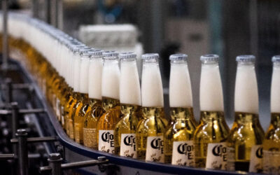 Cerveza Corona.