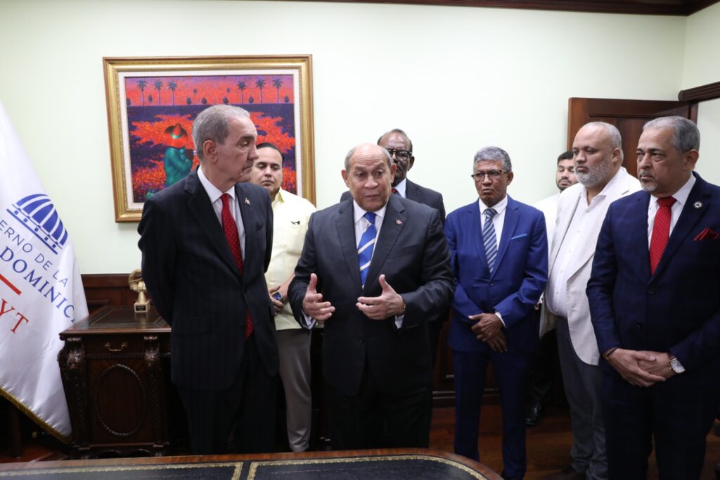 Franklin García Fermín y Rafael Evaristo Santos Badía