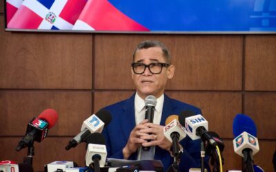 Eddy Olivares dice 1,4 millones de empleados se beneficiarán con el aumento en las grandes empresas.