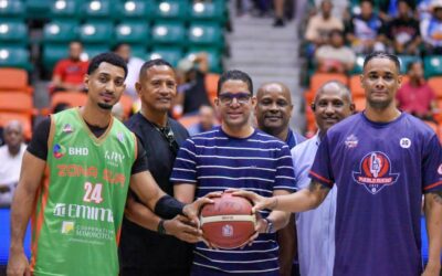 Rafael Uribe, presidente de la Federación Dominicana de Baloncesto (FEDOMBAL).