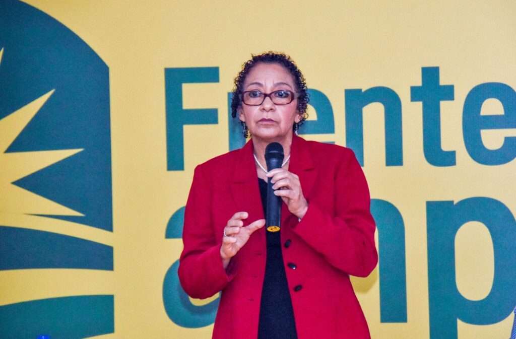 María Teresa Cabrera, presidente del Frente Amplio.