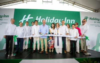 Ministro Collado y el socio y vicepresidente de CHC HOTEL, Ricardo Felip, destacan el liderazgo y compromiso del presidente Luis Abinader en el impulso al turismo dominicano,