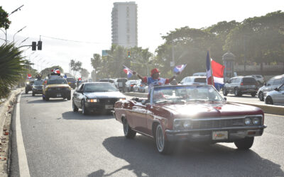 La Caravana por la Patria recorrió el litoral de El Malecón de la capital.