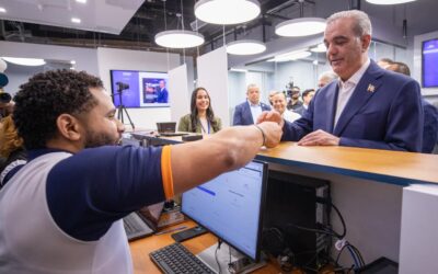 Director del Intrant, Milton Morrison asegura que el nuevo sistema fortalece la seguridad vial, amplía la cobertura nacional e internacional y garantiza mayores beneficios para el Estado sin aumentar el costo del servicio.