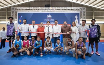 La obra tuvo una inversión cercana a los RD$22 millones y fortalece el deporte y la vida comunitaria del municipio.