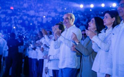 Argumentó que se ha continuado profundizando la transformación del Estado sobre la base de tres pilares: institucionalidad, desarrollo económico y bienestar social