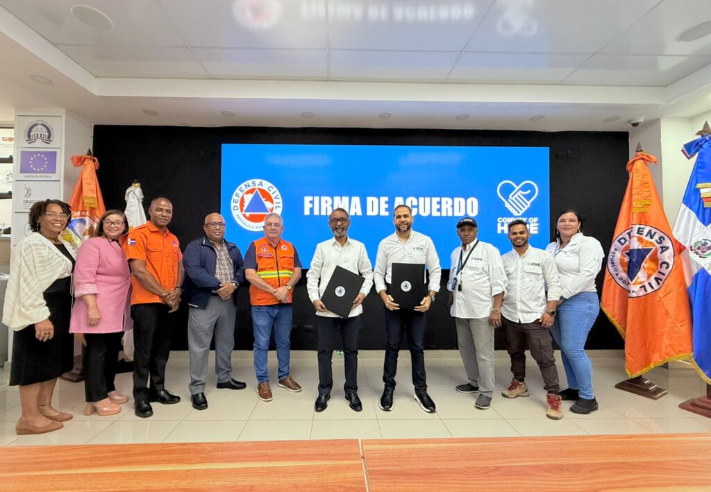 Defensa Civil y Convoy of Hope