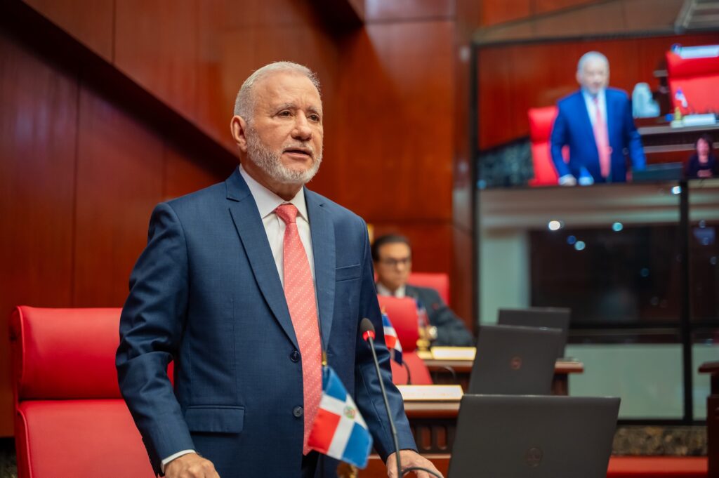 Senador Antonio Taveras.