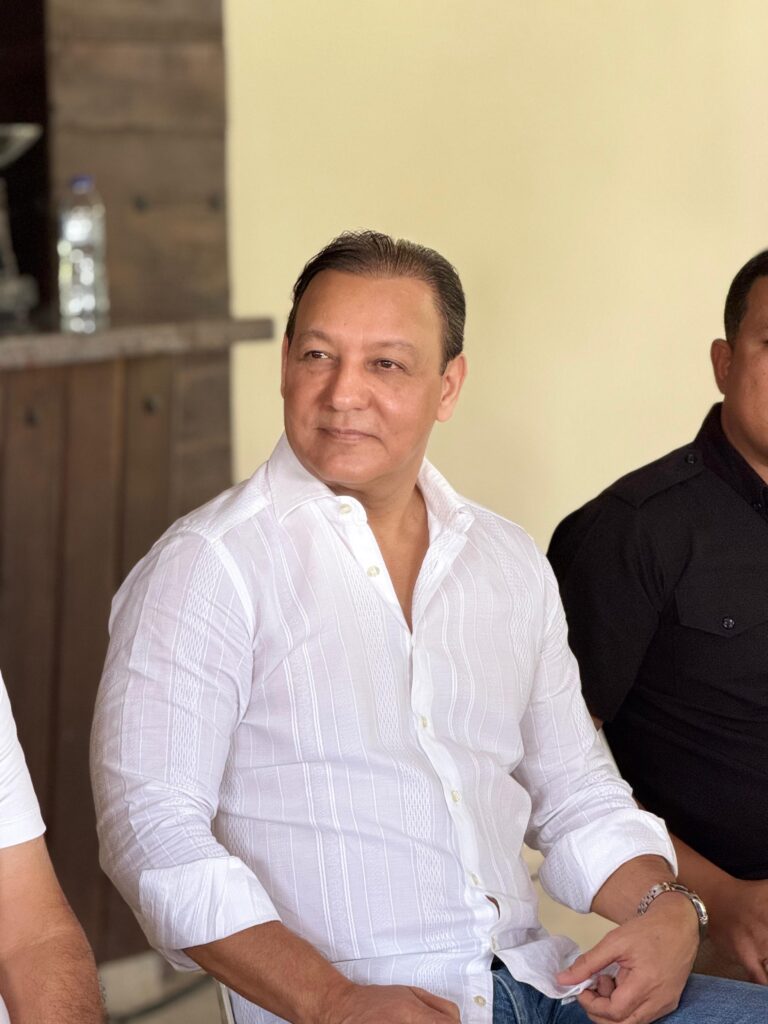 Abel Martínez en Las Lagunas Moca