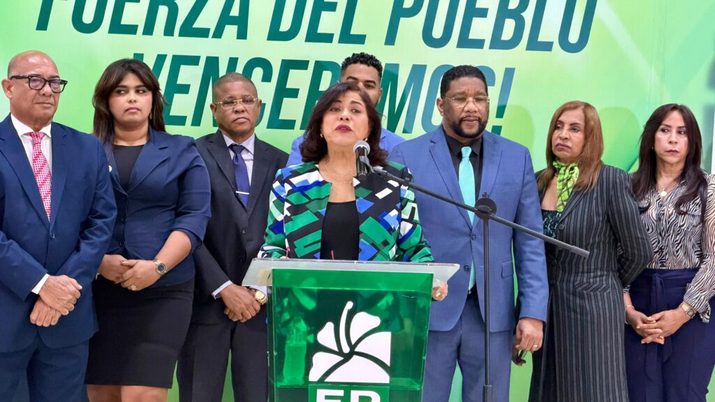 Advierte contradicciones entre instituciones, señala falta de estrategia y afirma que la tasa de homicidios ha aumentado en los últimos años.