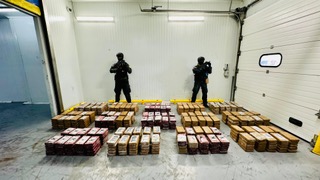 El decomiso se produce horas después que el Presidente Abinader participara en la cumbre “Escudo de las Américas” donde se anunció la creación de una fuerza militar para combatir los cárteles de la droga