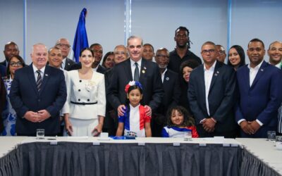 El mandatario llama a dominicanos mantener el alto nombre de la Patria y a aprovechar las ventajas que le ofrece el pais sudamericano