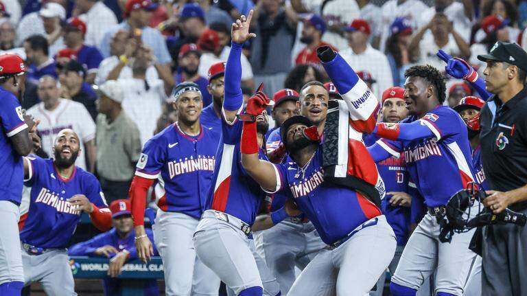 República Dominicana vence a Venezuela