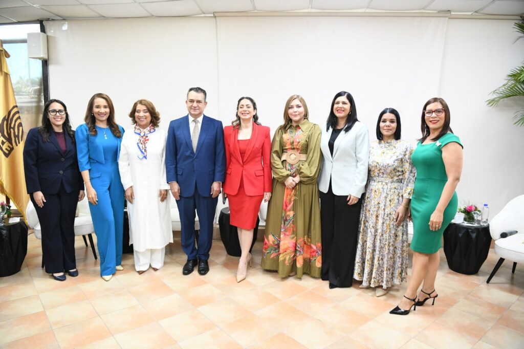 Dolores Fernández propone crear mesa técnica de asesoría permanente en conjunto con el MMujer y la sociedad civil