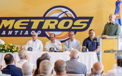 La franquicia santiaguera presentó su plantilla, cuerpo técnico y estructura de apoyo, dejando claro que saldrá a competir con profundidad, disciplina y firmeza institucional en la venidera temporada de la LNB.