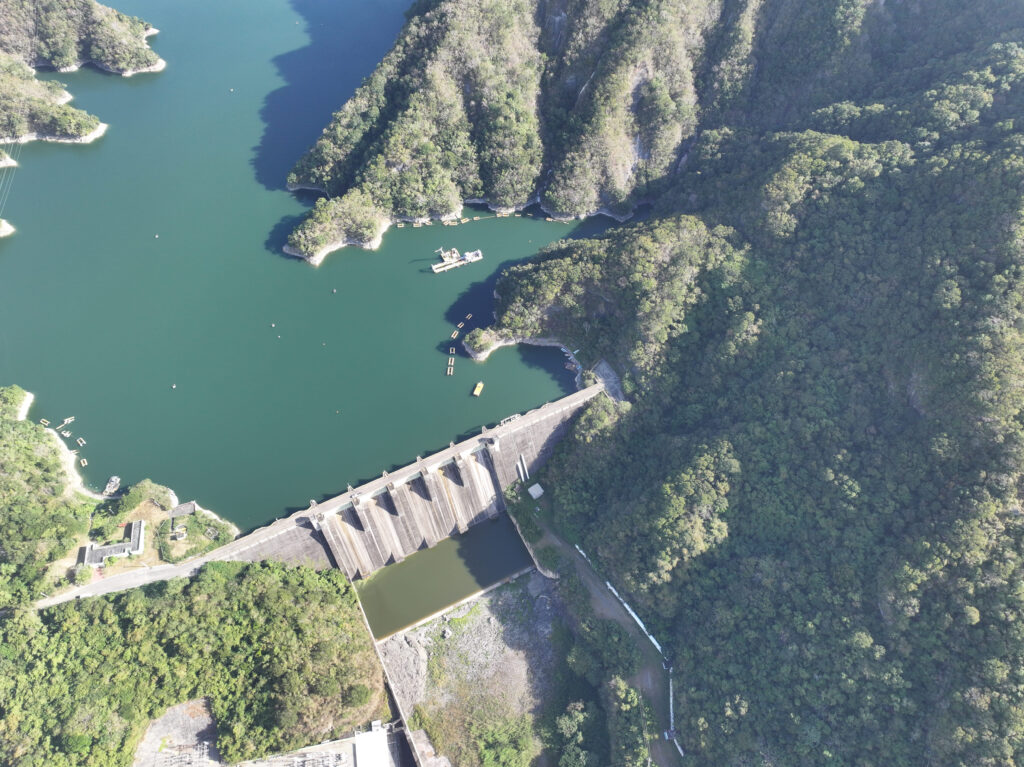 Presa de Valdesia.
