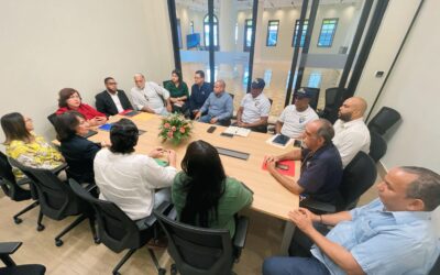 Reunión de turismo en Santiago