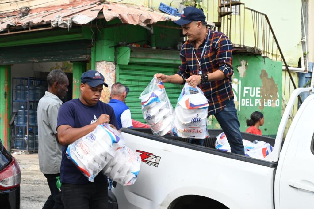 Entrega de alimentos crudos.