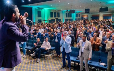 En el marco de la conferencia Hombres de Impacto, el pastor Miguel Bogaert advirtió sobre los desafíos del liderazgo masculino.