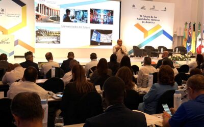 El titular del MESCyT planteó la necesidad de un modelo formativo más flexible y conectado con el sector productivo