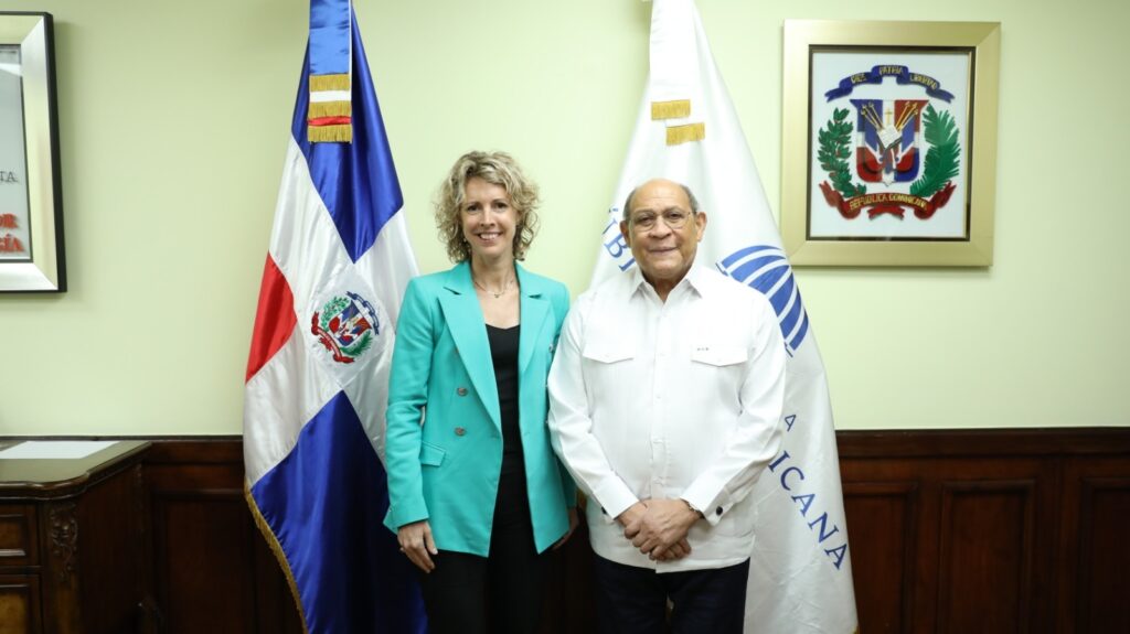 Rafael Santos impulsa acuerdos entre universidades dominicanas y francesas para fomentar el intercambio académico y la doble titulación