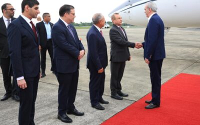 Agotará amplia agenda de reuniones estratégicas orientadas a continuar atrayendo inversiones hacia la República Dominicana, especialmente en sectores vinculados a logística, manufactura y zonas francas especializadas