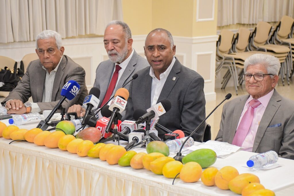 Senador Julito Fulcar respalda Expo Mango 2026 como plataforma clave para el desarrollo económico de Peravia