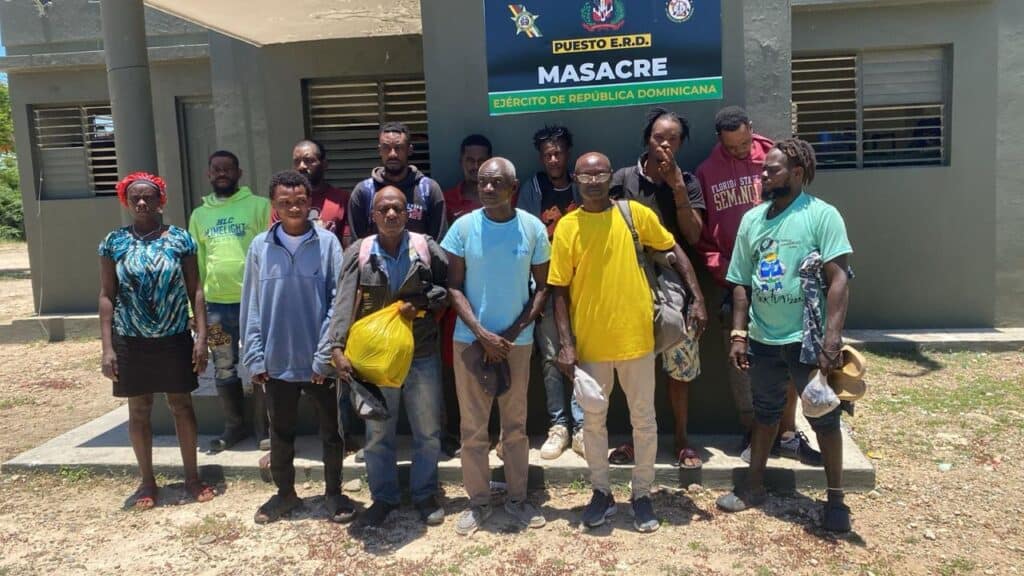 Haitianos indocumentados.