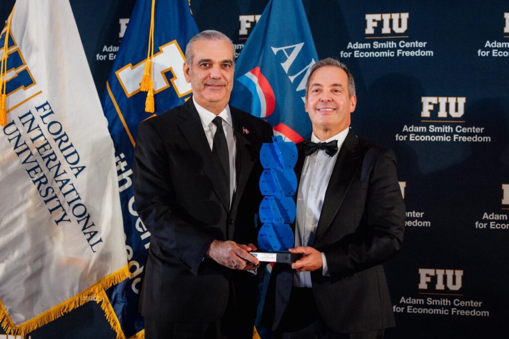 Al recibir premio “Champion of Freedom Award” aseguró que en su gestión, la República Dominicana ha asumido el compromiso de fortalecer las instituciones, garantizar la transparencia y proteger el Estado de derecho