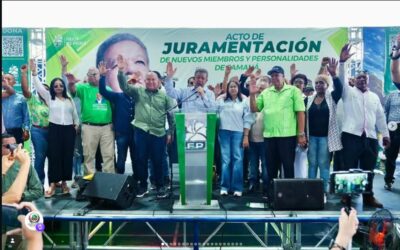 Leonel Fernández juramenta a Muñeco en la FP