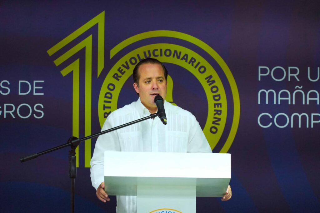 Le recordó que el 5 de junio de 2025 la JCE celebró una audiencia pública con todos partidos políticos para escuchar sugerencias