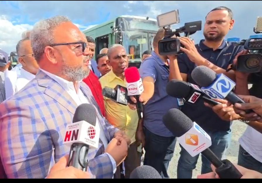 Fue tras el presidente Luis Abinader aumentar en 800 millones de pesos el subisidio al sector transporte