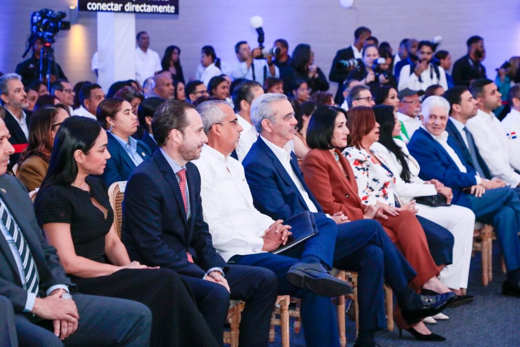 La iniciativa será financiada con recursos recuperados de la corrupción y el narcotráfico, transformando fondos vinculados al daño social en oportunidades para educar, orientar y promover mejores decisiones entre niños, adolescentes y jóvenes