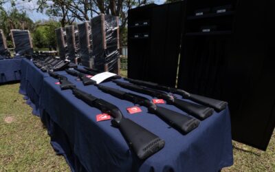 La iniciativa incluye aumento salarial, equipamiento, capacitación especializada y fortalecimiento de la vigilancia en áreas protegidas que abarcan más del 25 % del territorio terrestre nacional