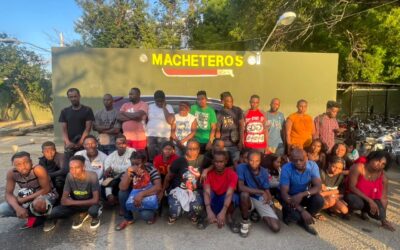 En el operativo realizado en Montecristi, fueron detenidos 35 haitianos indocumentados a bordo de un vehículo y en el interior una vivienda en construcción.