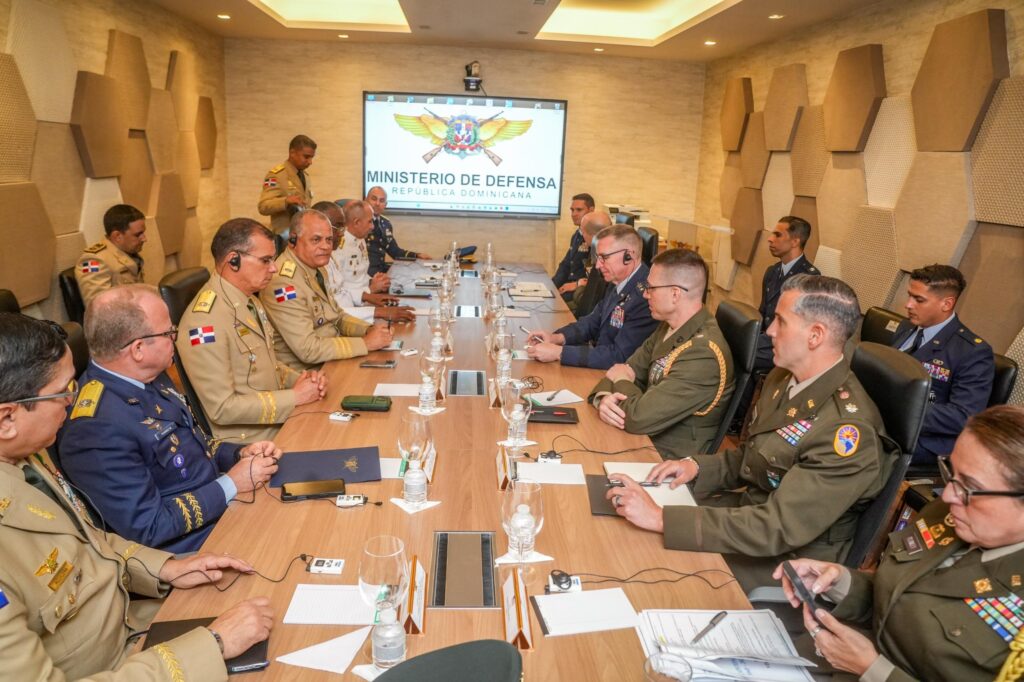 Reunión de militares