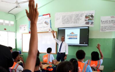 El director ejecutivo del INTRANT informó que los Guardianes del Tránsito que aprueben el examen teórico podrán recibir su carnet de aprendizaje al graduarse y reafirmó que la Educación Vial será incorporada al currículo escolar a partir del próximo año.