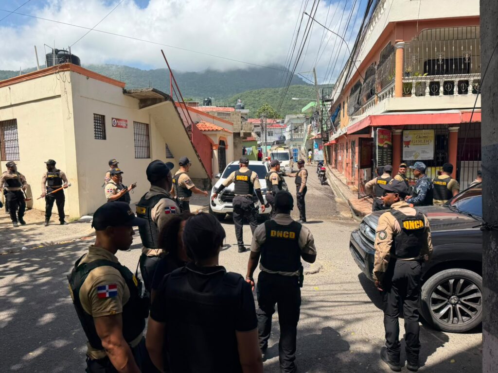 Agentes de la DNCD