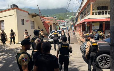 Agentes de la DNCD