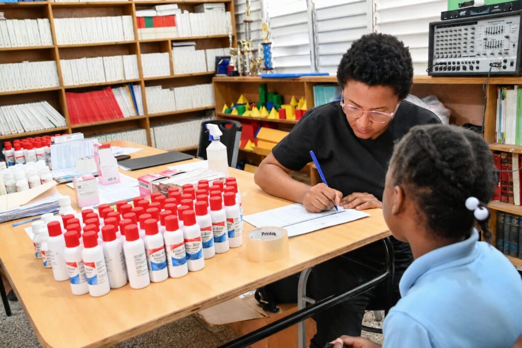 La institución también participó en la Jornada de Desparasitación Escolar, que alcanzó a más de 1.8 millones de alumnos de todo el país