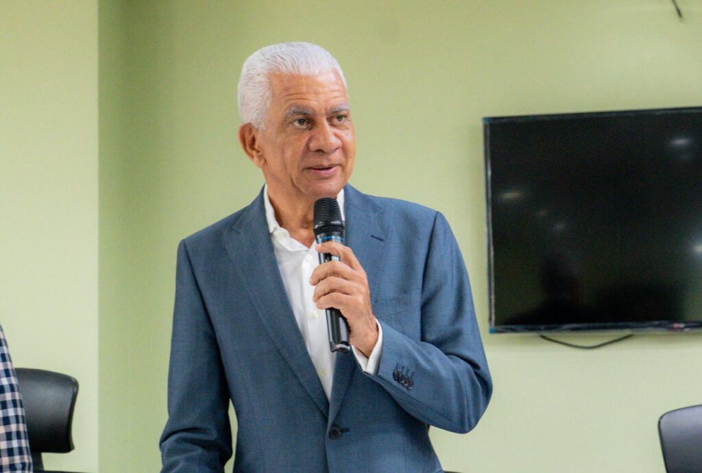 Ricardo de los Santos dice principal objetivo es mejorar la capacidad de gestión en el servicio y mantener una vinculación permanente con sus clientes.