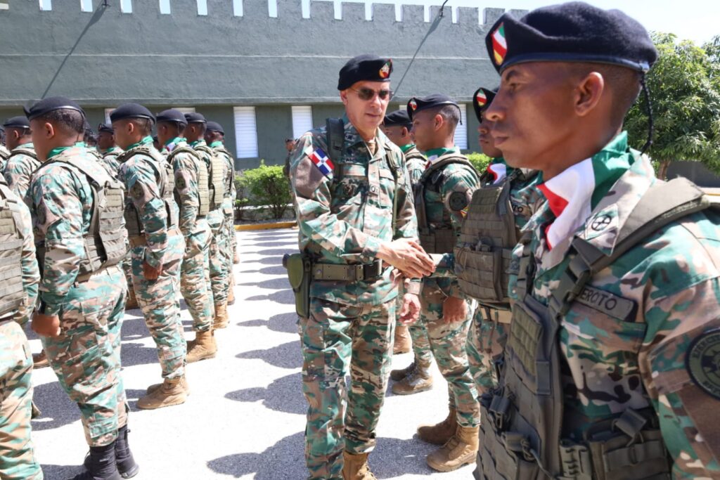 El Comandante General de la institución entregó la remozada infraestructura con la cual reafirma el compromiso de modernización en dotaciones militares y bienestar de sus soldados.