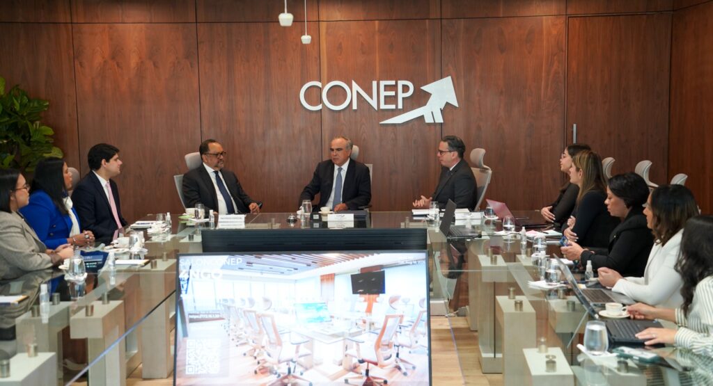 Ministerio de Justicia y representantes del CONEP