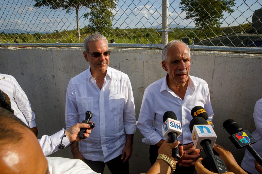 Presidente Abinader pone las capacidades de la industria militar dominicana al servicio de Honduras y apuesta por relaciones más fuertes, productivas y de “ganar-ganar” entre ambas naciones